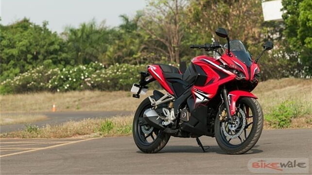 Bajaj Pulsar RS 200 dual-channel ABS to be priced at Rs 1.43 lakhs; launch soon