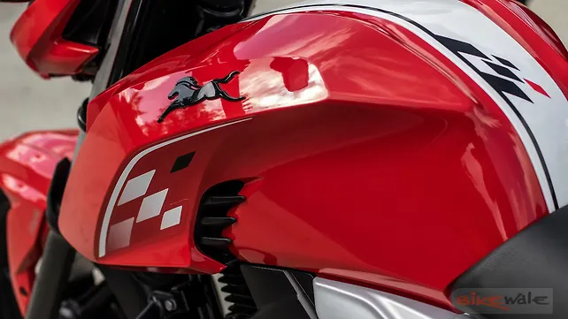 TVS Apache RTR 160 4V Fuel Tank 