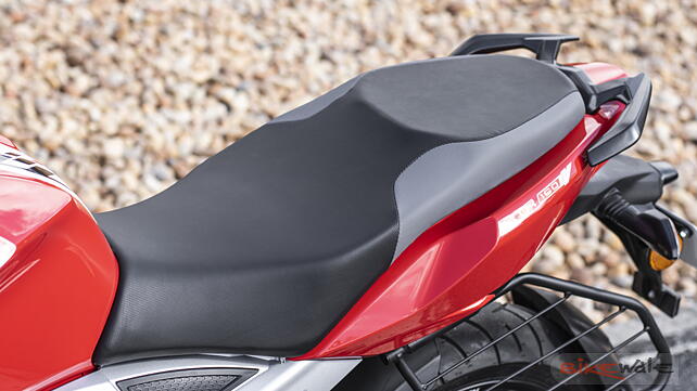 TVS Apache RTR 160 4V Seat 