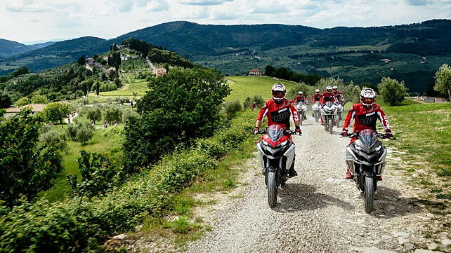 Ducati Panigale V4 Ducati Riding Academy 