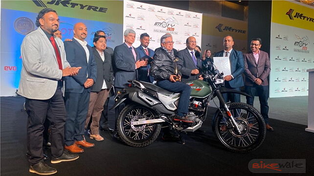 हीरो एक्सपल्स 200 ने जीता इंडियन मोटरसाइकल ऑफ़ द ईयर 2020 का तमगा 