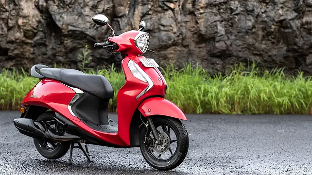 fascino 125 red
