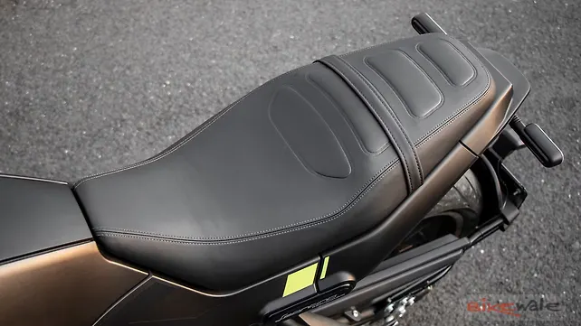 Benelli Leoncino 250 Seat Benelli Leoncino 250 Seat