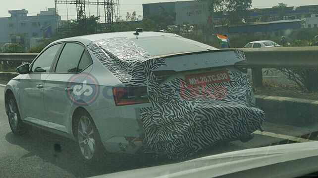 Skoda Superb facelift spied testing ahead of official launch