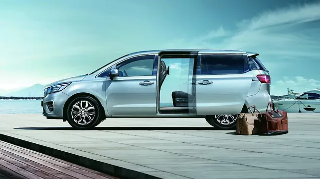 Kia Carnival to be available in three variants and three colours; launch at 2020 Auto Expo Kia Carnival to be available in three variants and three colours; launch at 2020 Auto Expo