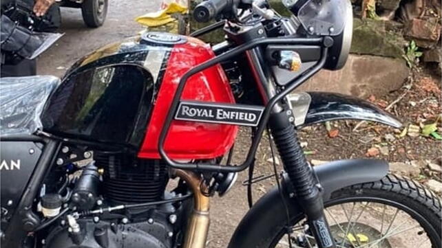 Royal Enfield Himalayan Side