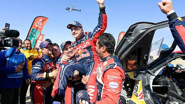 Carlos Sainz wins Dakar 2020