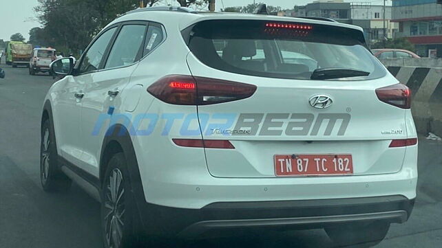 Hyundai Tucson facelift spied undisguised; to be launched in India at 2020 Auto Expo