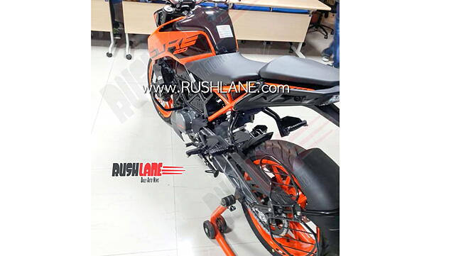 KTM 200 Duke Front view