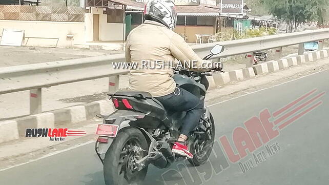 Bajaj Dominar 400 Right Rear Three Quarter