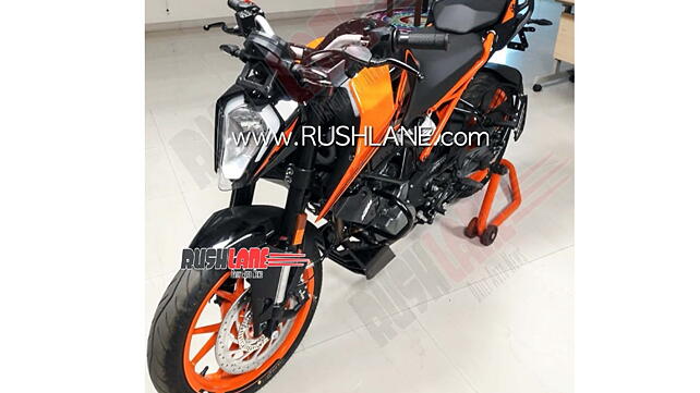 KTM 200 Duke Front Right Three-Quarter