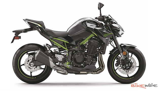 Kawasaki Z900 Left Side View