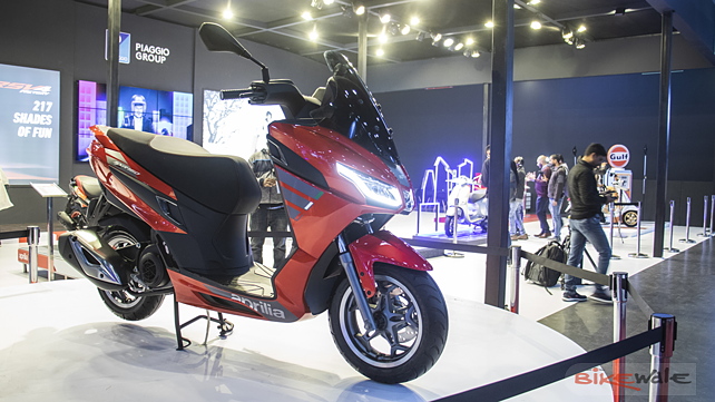 Aprilia SXR 160: Auto Expo 2020 Image Gallery - BikeWale