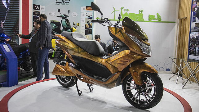 Okinawa Cruiser maxi electric scooter Image Gallery