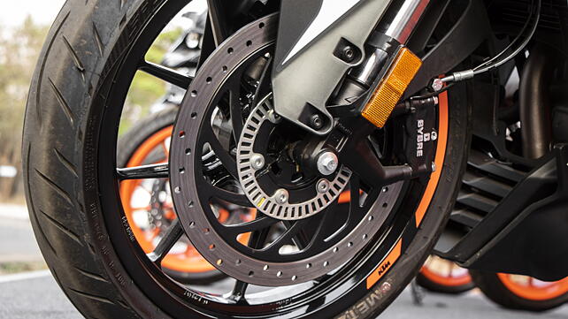 KTM RC 390 Front Brake