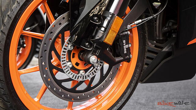 KTM RC 200 Brakes