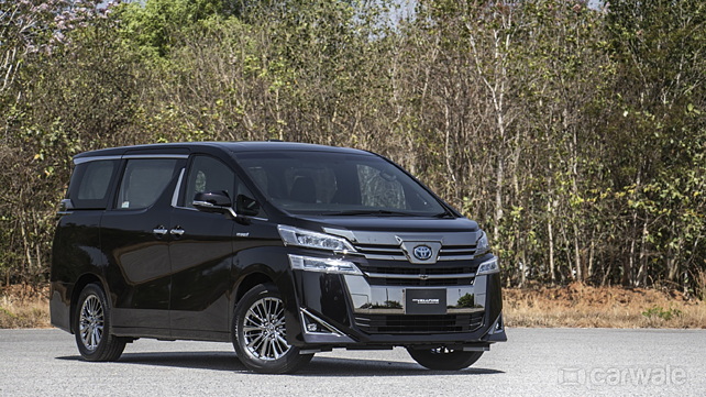 Toyota Vellfire Executive Lounge – Now in pictures - CarWale