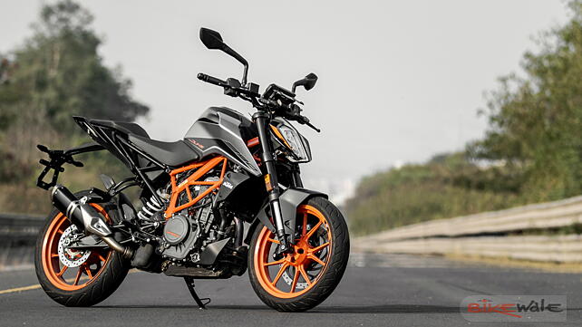 KTM 390 Duke Right Front Three Quarter