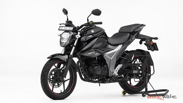 Yamaha FZ S V3 Left Front Three Quarter