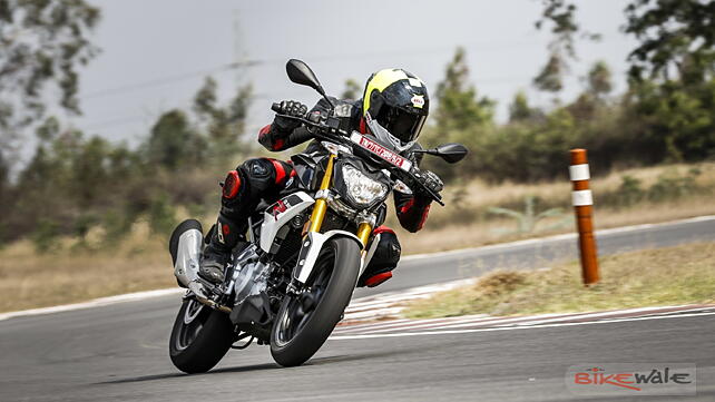 BMW G 310 R Action