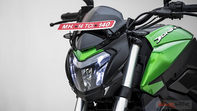 Bajaj Dominar 250 Headlamps