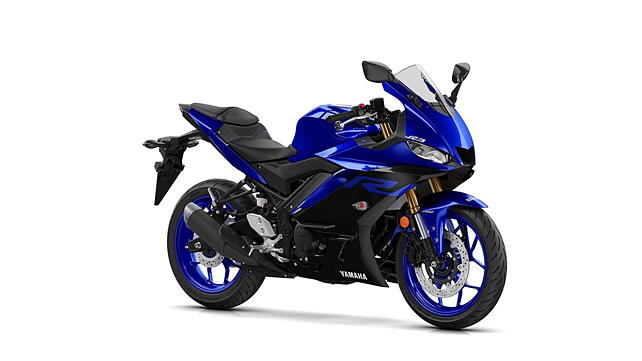 Yamaha YZF R3 Right Front Three Quarter