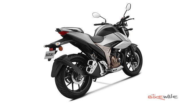 Suzuki Gixxer SF 250 Right Rear Three Quarter