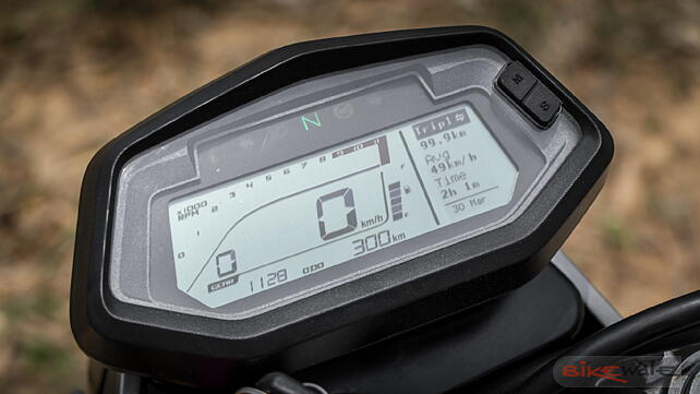 Hero Xtreme 200R Instrument cluster