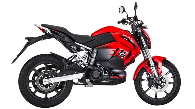 Bajaj Pulsar NS200 revolt rv400