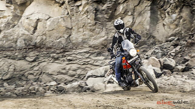 KTM 250 Duke Action