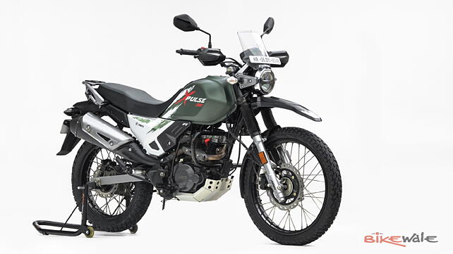 TVS Radeon Front Right Three-Quarter