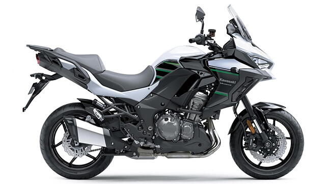 Triumph Street Triple RS Kawasaki Versys 1000