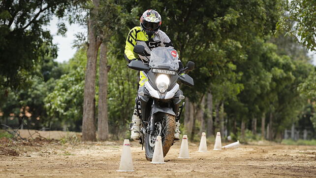 Suzuki V-Strom 650 XT Action