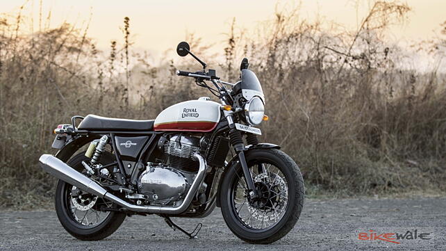 Royal Enfield Interceptor 650 Front Right Three-Quarter