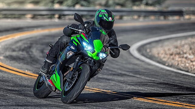 Kawasaki Ninja 650 Action