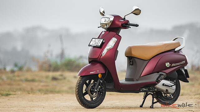 Suzuki Access 125 Left Front Three Quarter