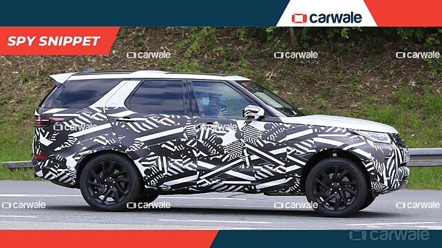New Land Rover Discovery facelift spotted testing