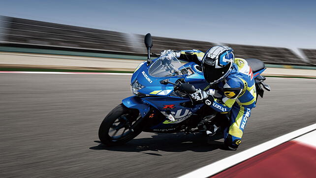 Suzuki Gixxer Action