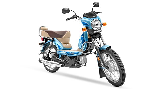 Honda CD 110 Dream Front Right Three-Quarter