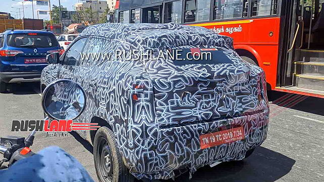 Renault HBC compact SUV spied testing 