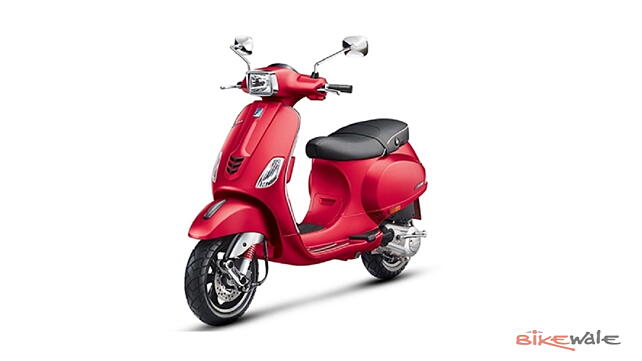 Vespa SXL 125 Left Front Three Quarter