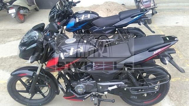 Bajaj Pulsar 125 Left Side