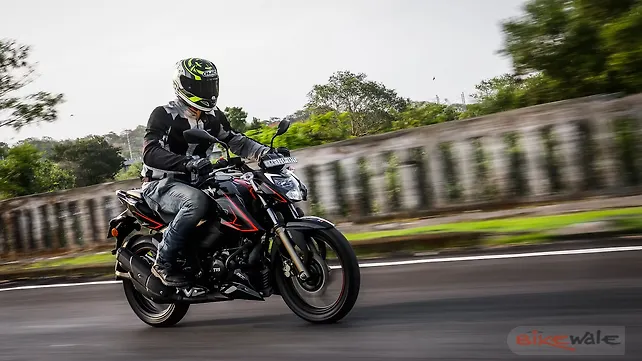 TVS Apache RTR 200 4V Exterior