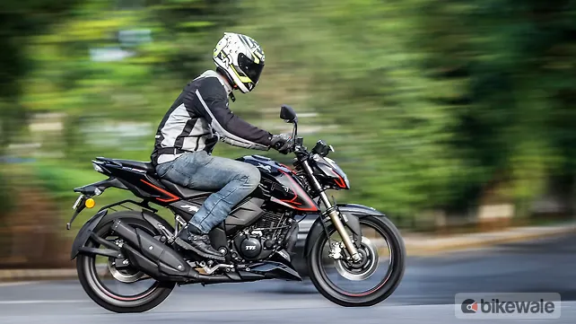 TVS Apache RTR 200 4V Exterior