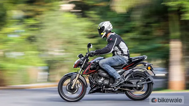 TVS Apache RTR 200 4V Exterior