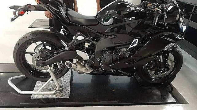 Kawasaki Ninja ZX-6R ZX-25R