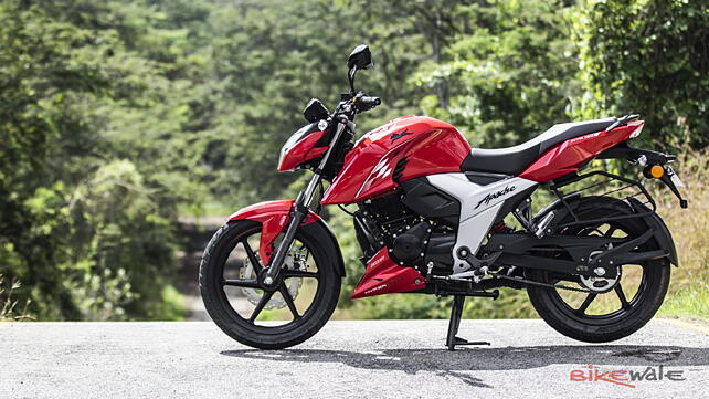 TVS Apache RTR 160 4V Left Side