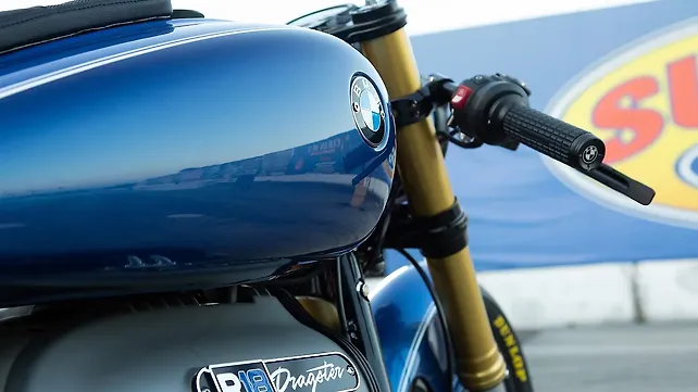 bmw r18 fuel tank