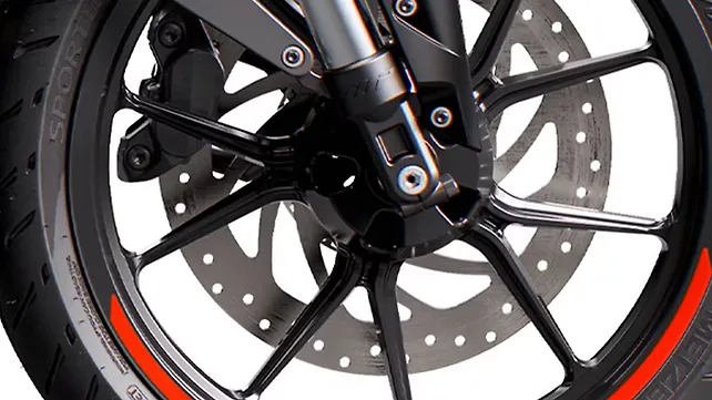 duke front tyre size