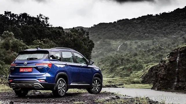 MG Hector Plus [2020-2023] Right Rear Three Quarter